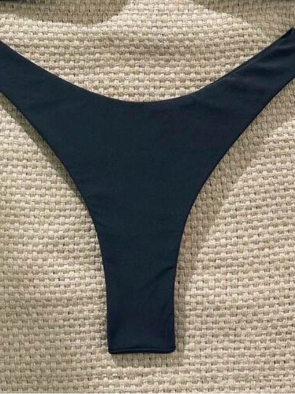 SHEIN Black Floral Ruffle Tie-Front Bralette - Picture 5 of 5
